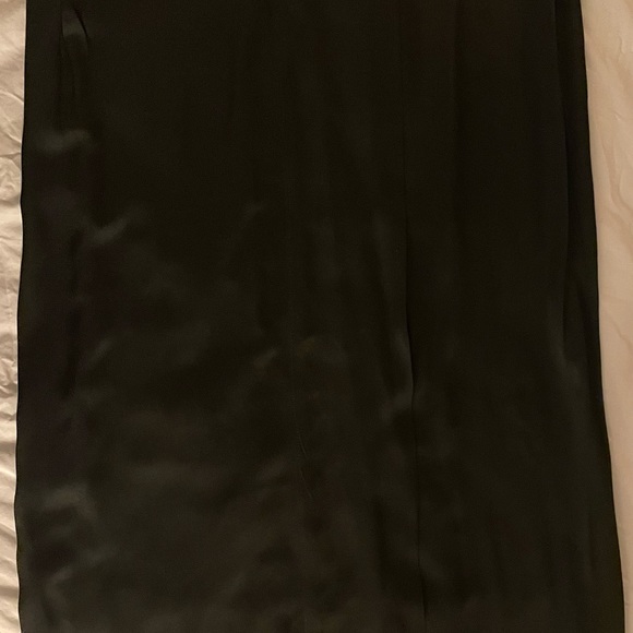Black viscose column skirt - Picture 6 of 7